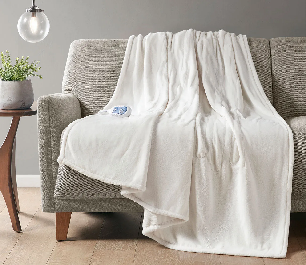 Beautyrest Heated Plush Throw