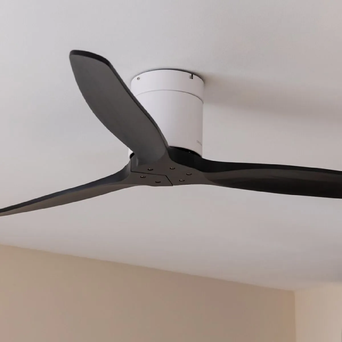 Ceiling Fan Cecotec EnergySilence Aero 5500 White Black 40 W Ø132 cm