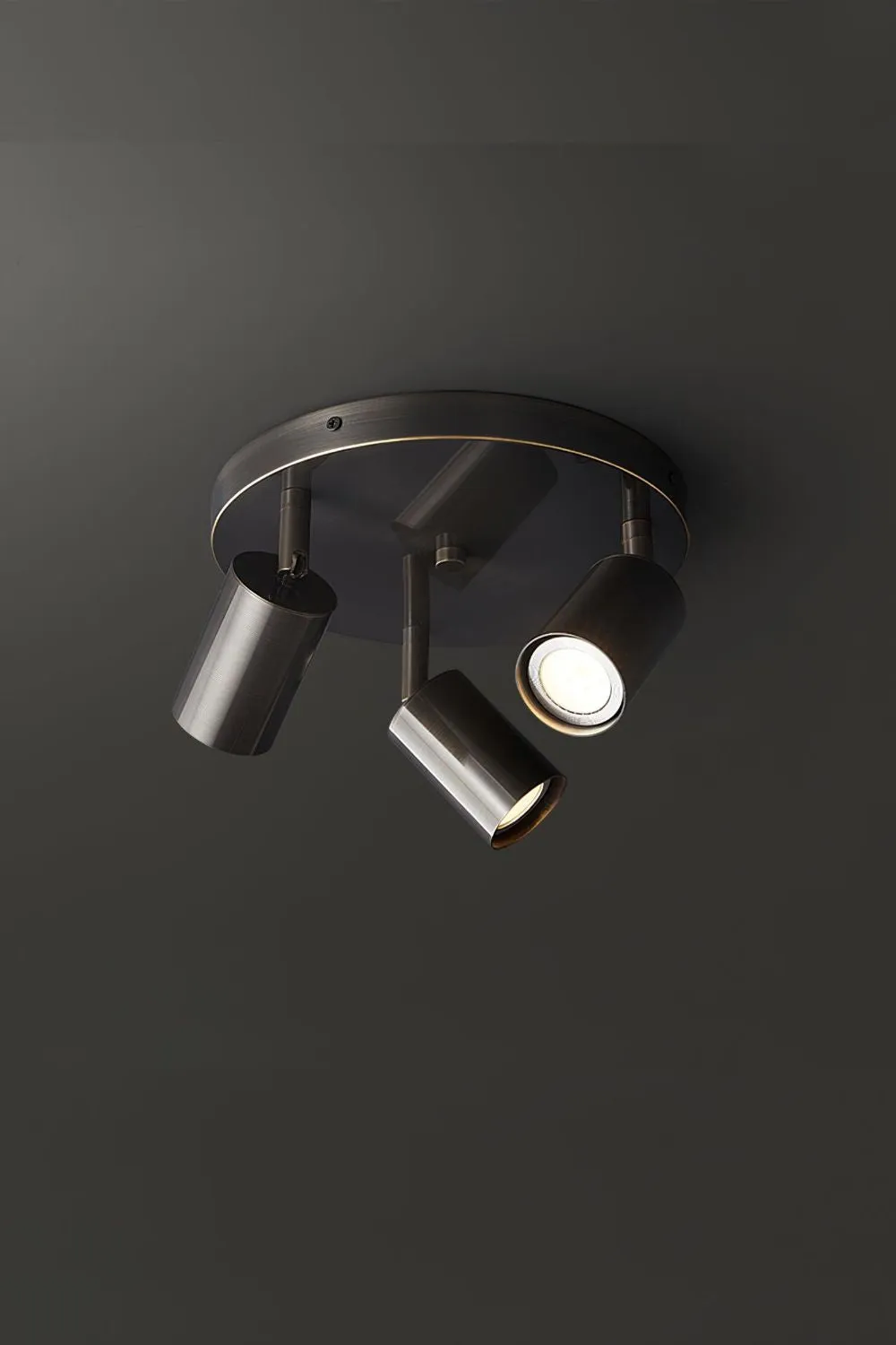 Hugo Hotspot Ceiling Light