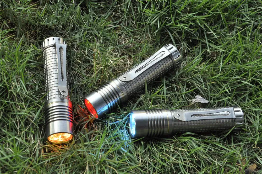 Maeerxu XT4 21700 519A 4000 Lumens Titanium Flashlight